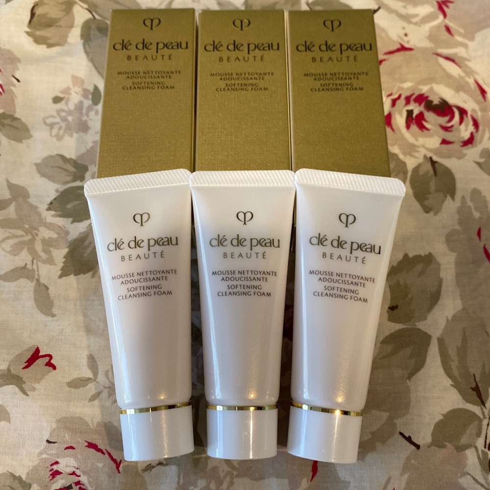 COPY - Cle de peau Softening Cleansing Foam set of 3 travel size